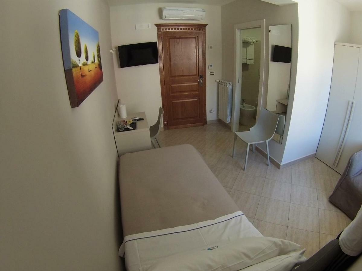 Sonevi Rooms Nápoly Kültér fotó