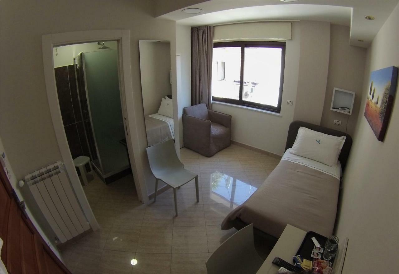 Sonevi Rooms Nápoly Kültér fotó
