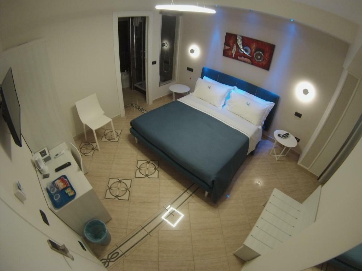 Sonevi Rooms Nápoly Kültér fotó
