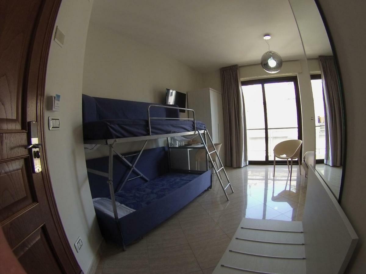 Sonevi Rooms Nápoly Kültér fotó
