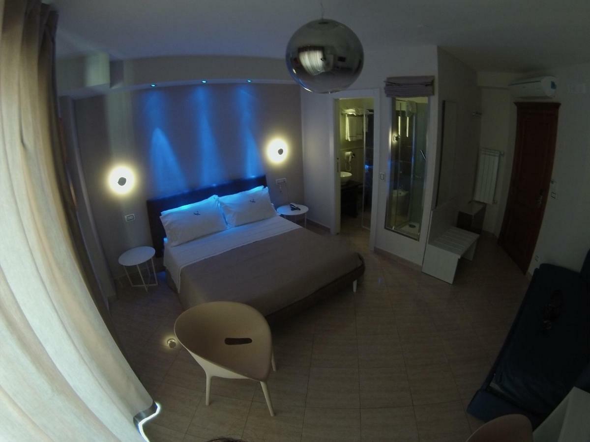 Sonevi Rooms Nápoly Kültér fotó