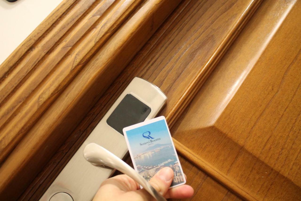 Sonevi Rooms Nápoly Kültér fotó