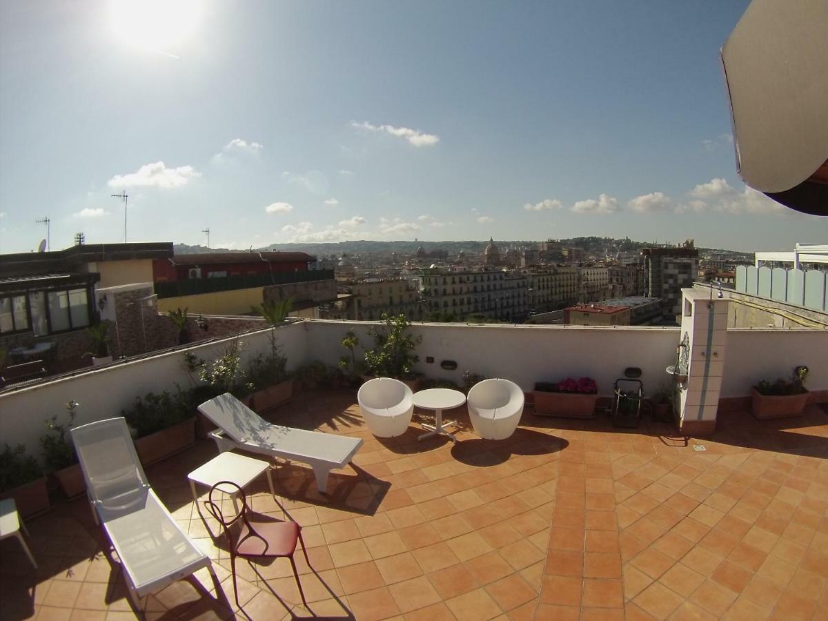 Sonevi Rooms Nápoly Kültér fotó